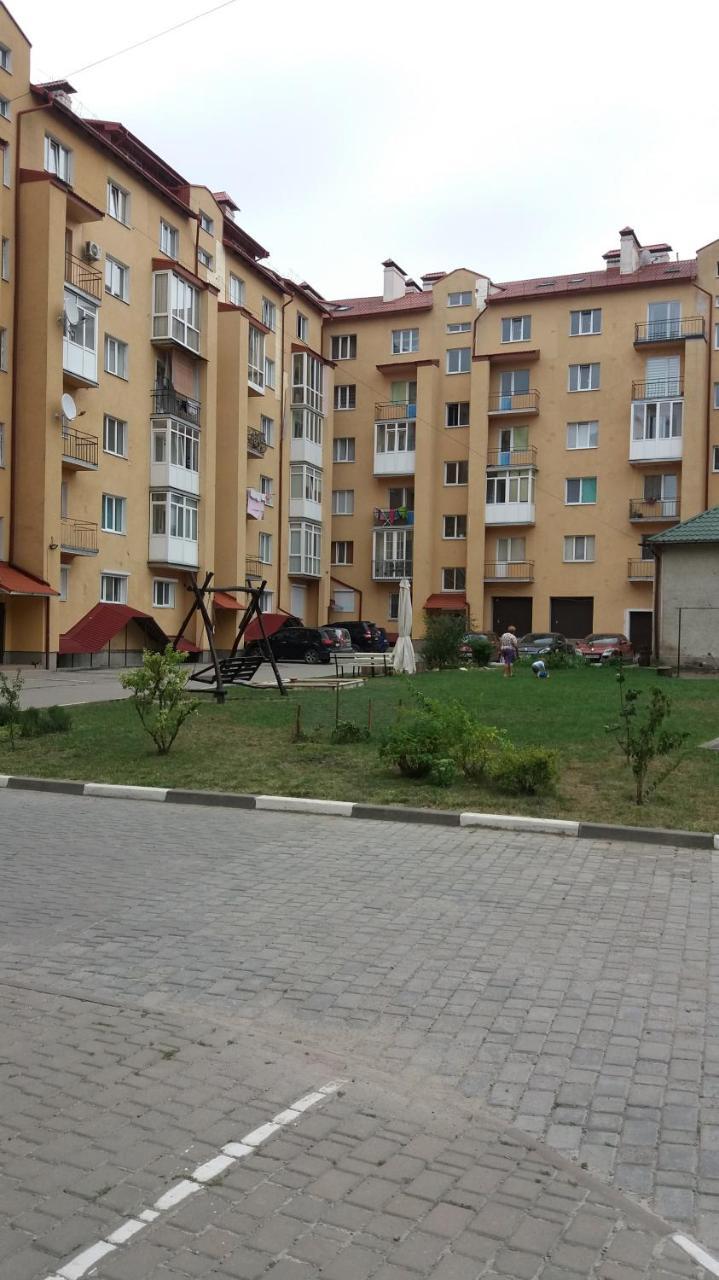 3-К Квартира Apartment Ivano-Frankivs'k Exterior photo
